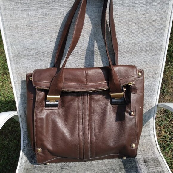 B Makowsky Chocolate Mocha Brown Leather Messenger Style Shoulder Bag - Picture 11 of 16